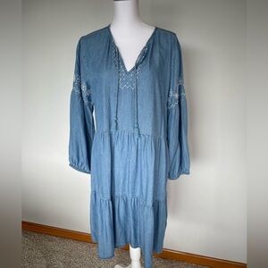 Beachlunchlounge Lightweight Denim Embroidered Dress | Size L | EUC